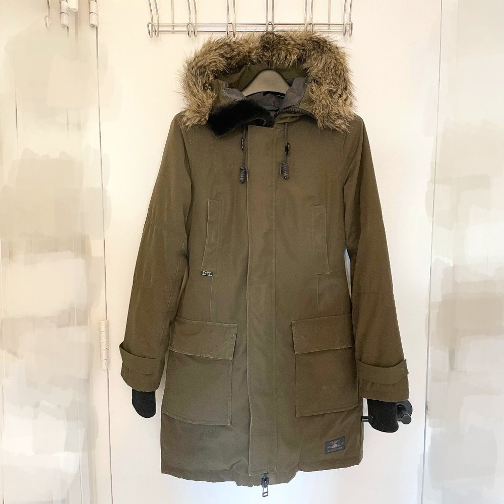 Aritzia TNA down jacket size S
